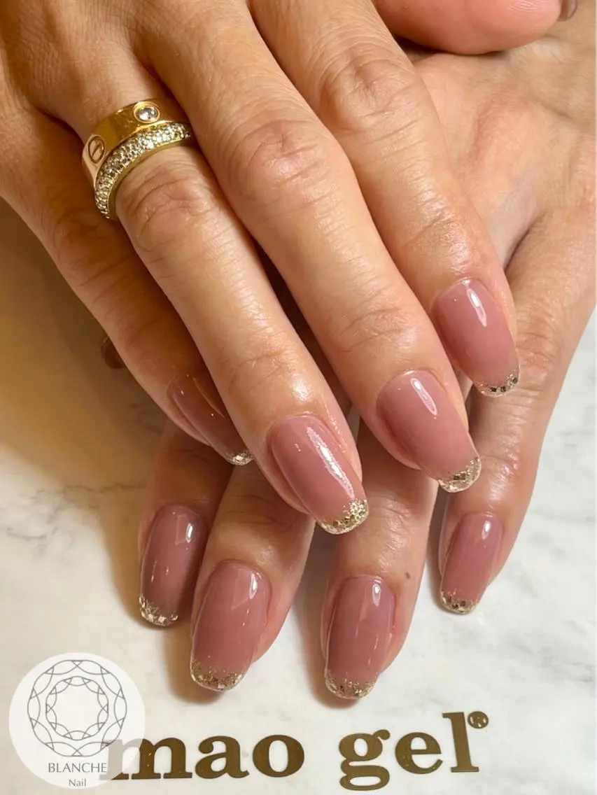 ネイル フレンチネイル ジェルネイル ラメ(グリッター) オフィスネイル パラジェル BLANCHE Nailのネイルデザイン