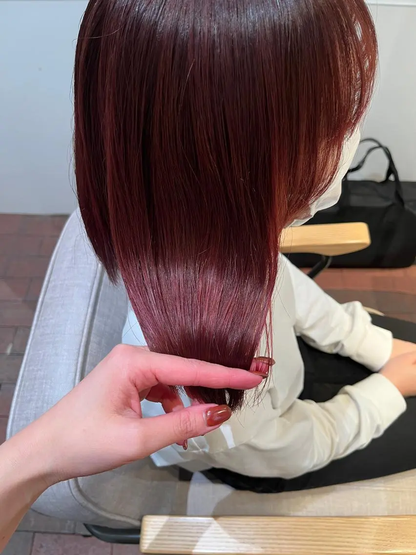 ミディアム カラー ブリーチ ダブルカラー ブリーチなしカラー カット ヘアカラー トリートメント 片岡 由依のヘアスタイル