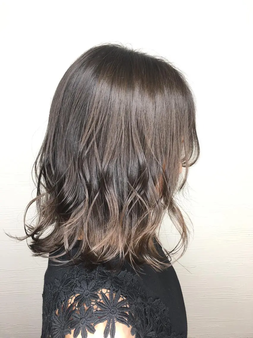 ミディアム カラー ヘアアレンジ ベージュカラー 🧶ブリーチカラー TERU🧶のヘアスタイル