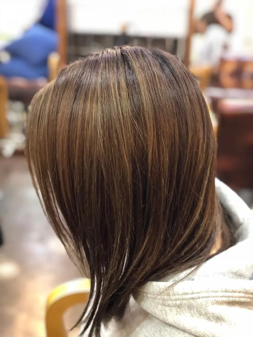 セミロング カラー ブラウンカラー ハイライトカラー ハイライト ☆est hair☆ 新宿ナプラスタジオのヘアスタイル