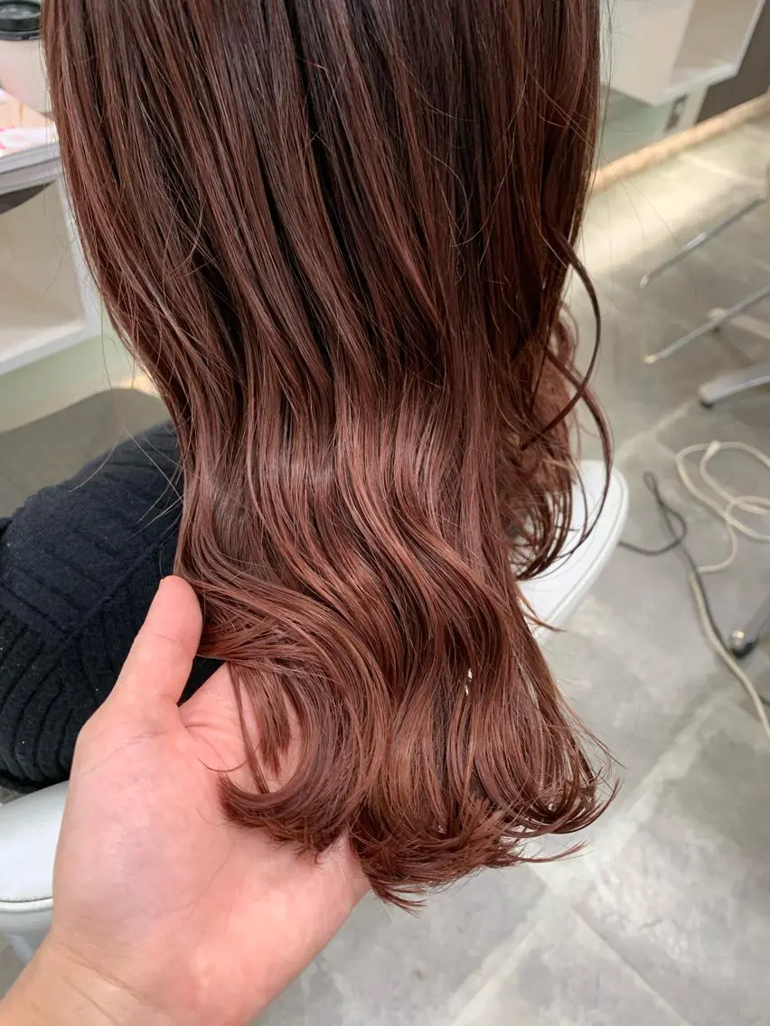 セミロング カラー カット ヘアカラー 平 ちひろのヘアスタイル