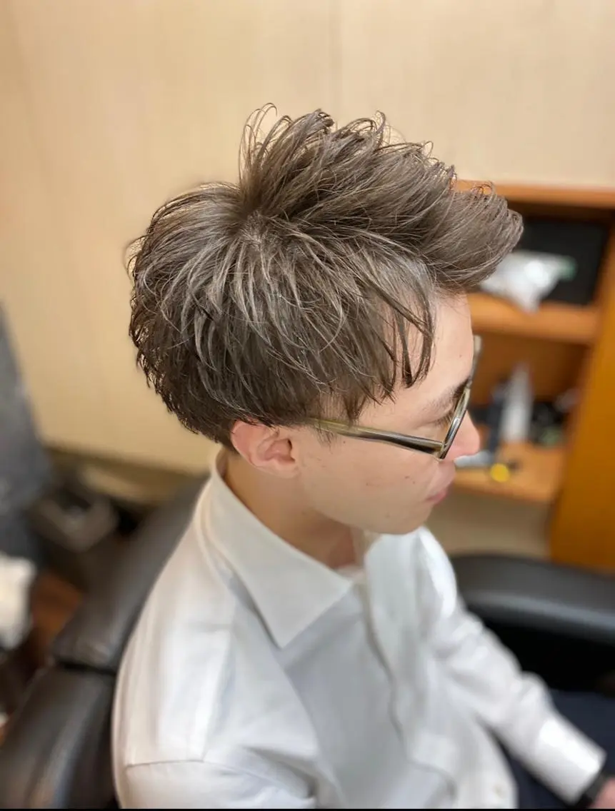 ショート パーマ 板倉 涼太のヘアスタイル