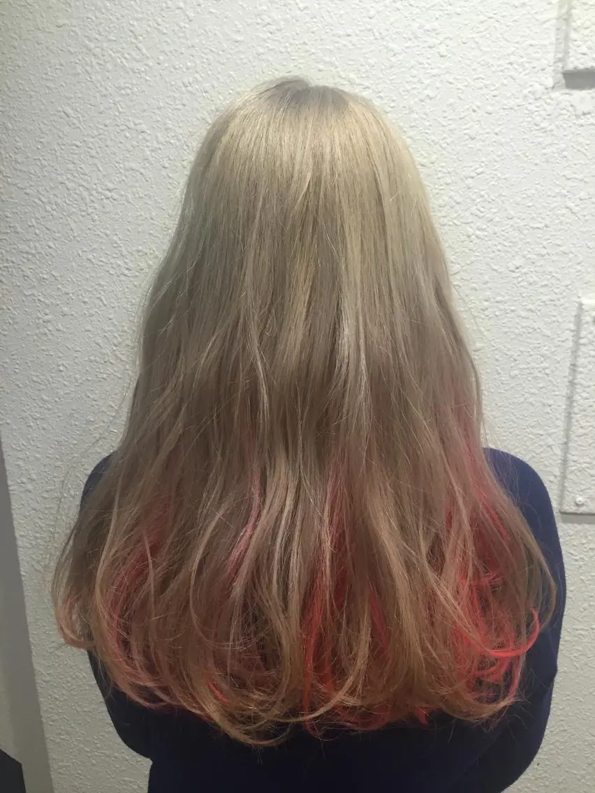 セミロング カラー パーマ ヘアアレンジ メンズ キッズ ネイル マツエク・マツパ メンズインナーカラー ブロンド インナーカラー 新宿/髪質改善/ 美髪矯正✨浅江通友のヘアスタイル