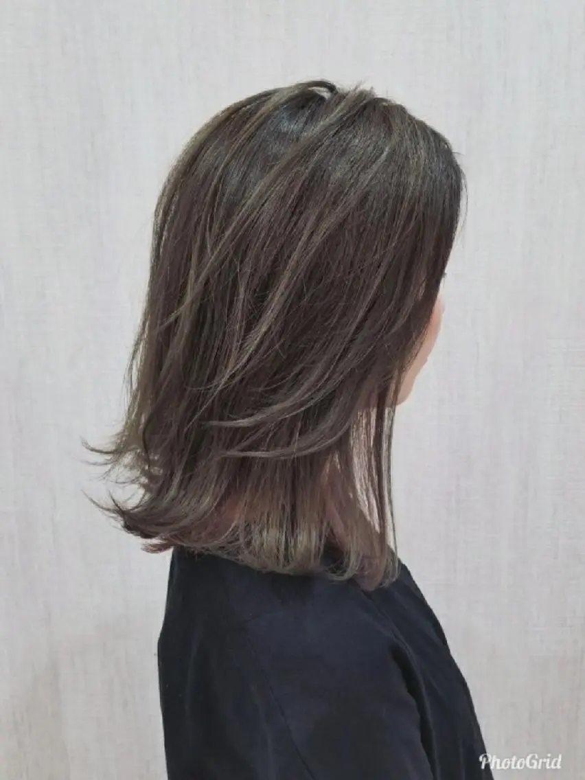 ミディアム アッシュ アッシュグレー ハイライト レイヤー×艶髪特化 代表 西村功平のヘアスタイル