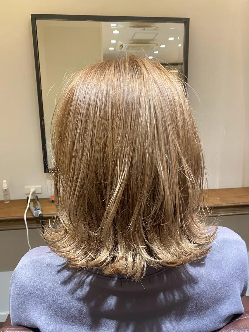 ショート カラー カット ヘアカラー トリートメント tasty priv ate gardenのヘアスタイル