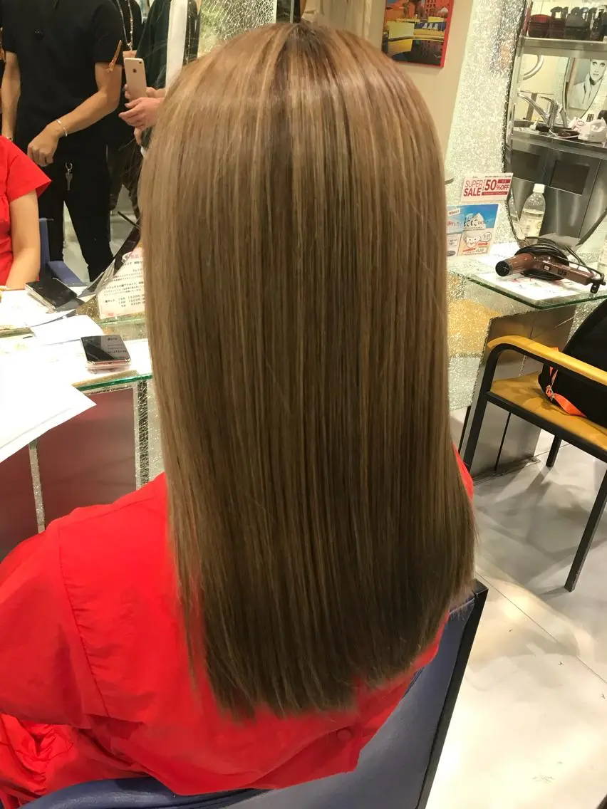 ミディアム ミディアムパーマ くせ毛 髪質改善 ウルフカット レイヤーカット上柿のヘアスタイル