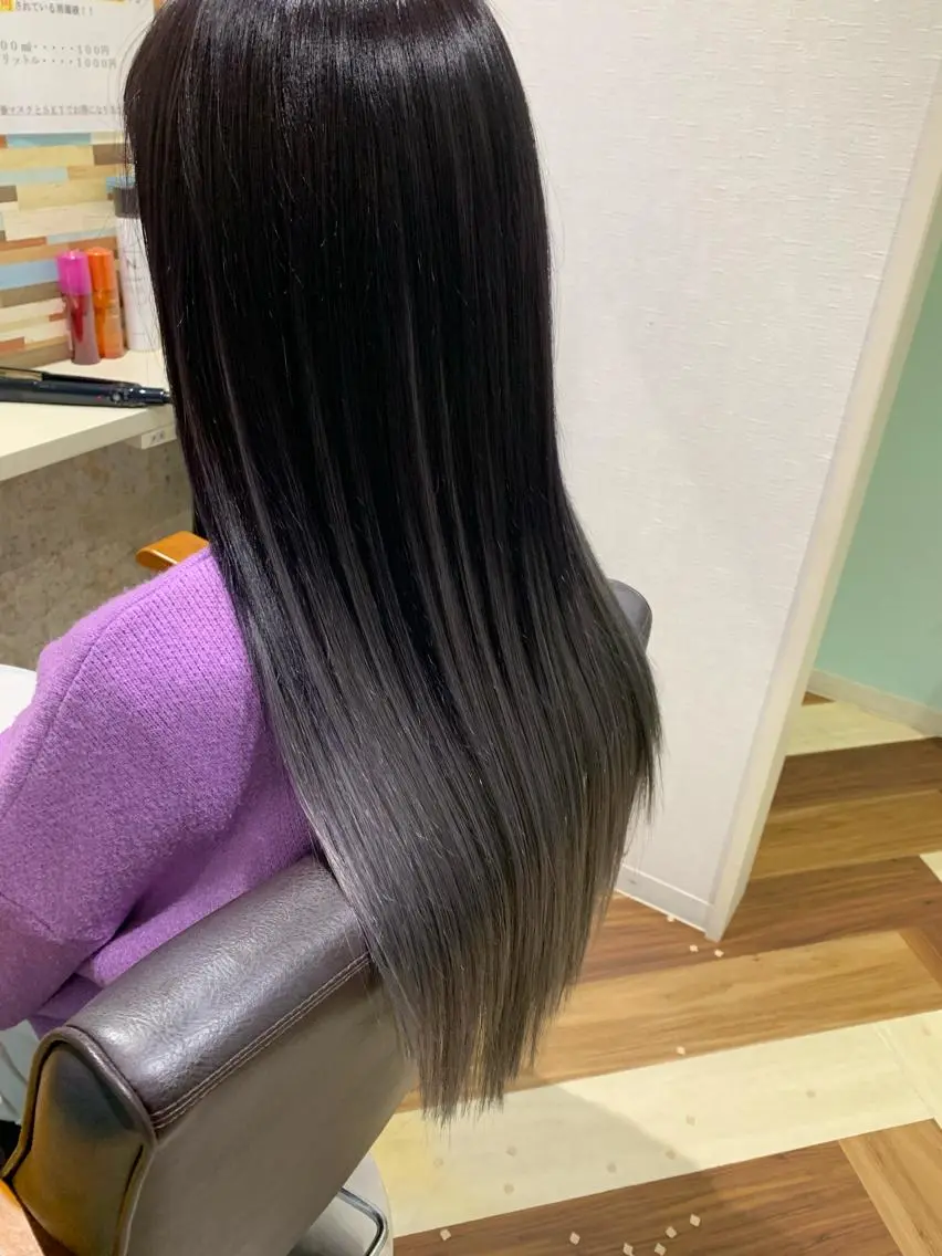 ロング カラー ヘアアレンジ シールエクステ グラデーションカラー エクステ stylist Yukieのヘアスタイル
