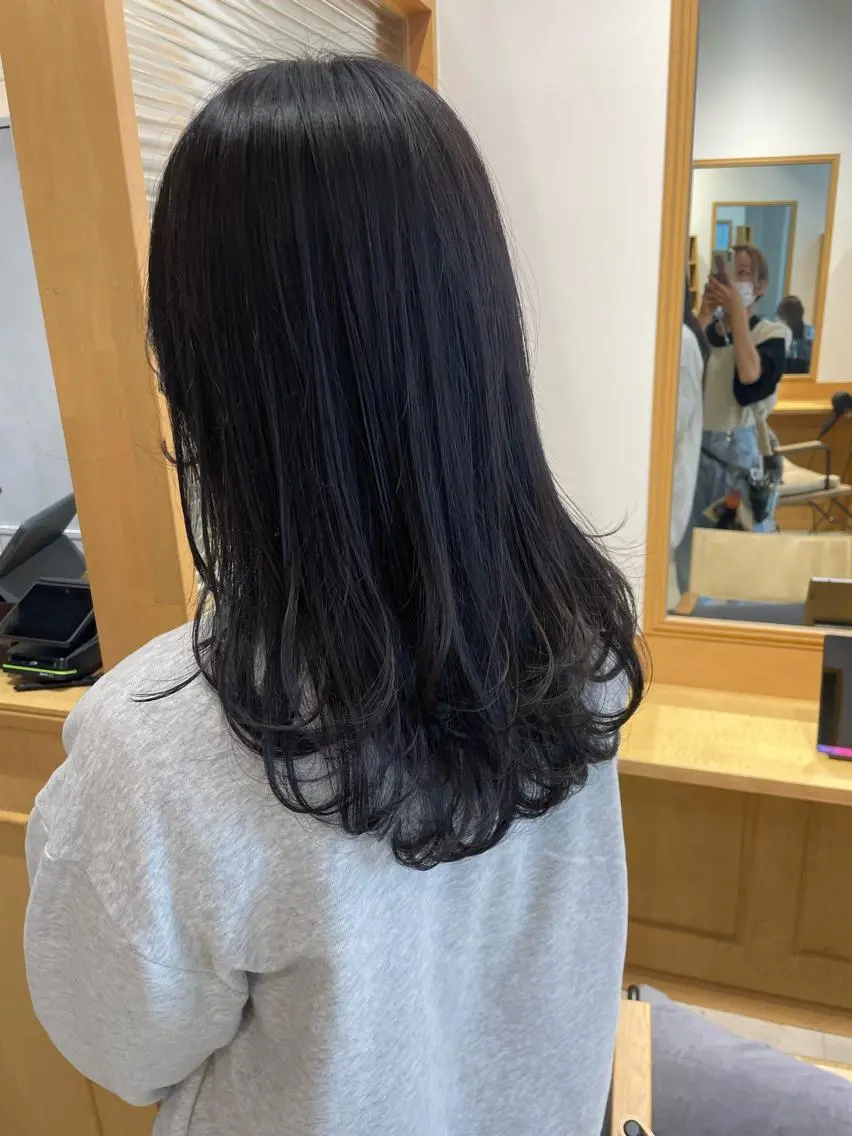 セミロング レイヤーカット 倉持美雪 ＊幸せの伝導師＊のヘアスタイル