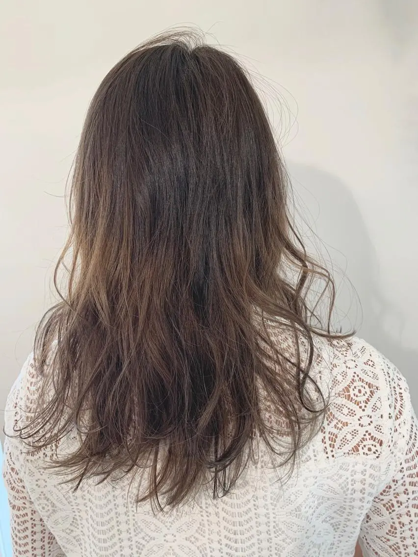 セミロング カラー パーマ ヘアアレンジ 加藤 綾華のヘアスタイル