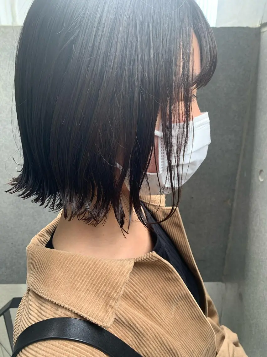 ショート カラー ヘアアレンジ サナ🌱 切りっぱなしボブのヘアスタイル