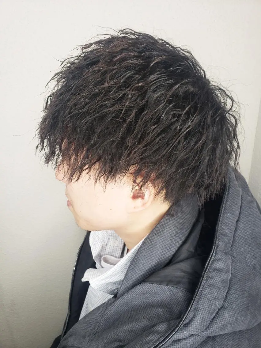 メンズ ショート パーマ 特殊パーマ 片山恭兵のヘアスタイル