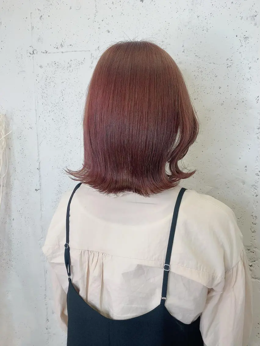ミディアム カラー 透明感ハイトーン🦄 キラ🌈のヘアスタイル