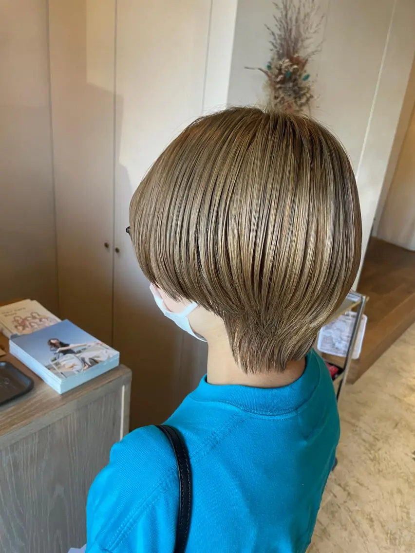 ショート 韓国ボブ👩🇰🇷 小野絢未のヘアスタイル