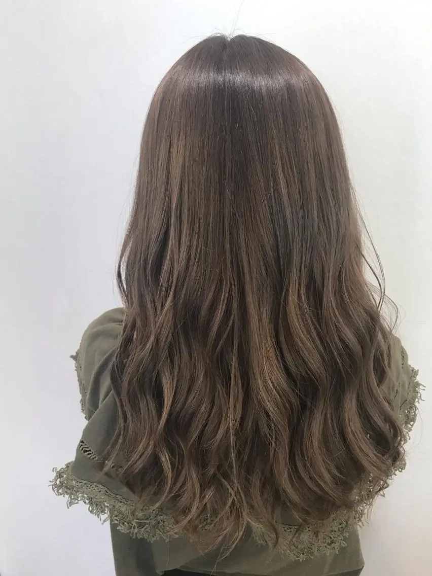 セミロング カラー AVANCE 長尾 尚悟のヘアスタイル