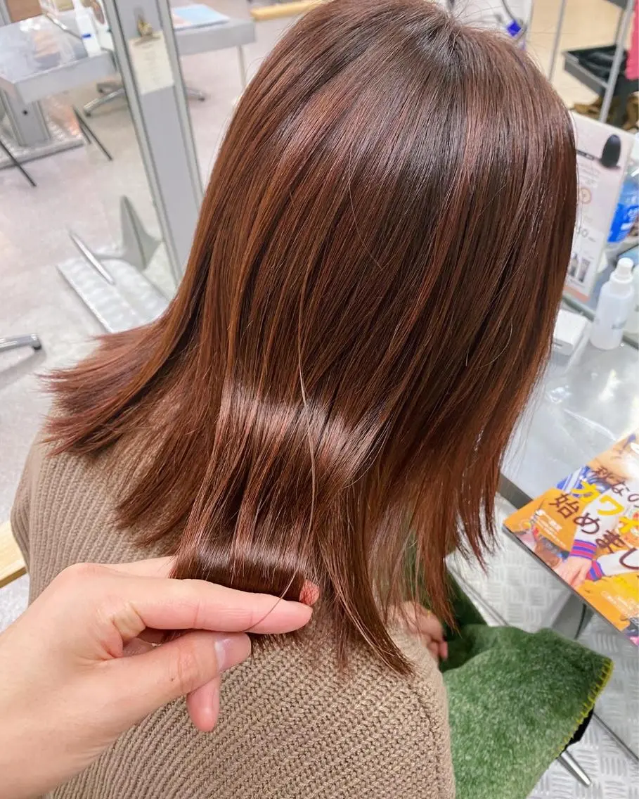 ミディアム カラー ハイライトカラー ボブ ハイライト カット ヘアカラー トリートメント レイヤーウルフ エクステ磯部のヘアスタイル