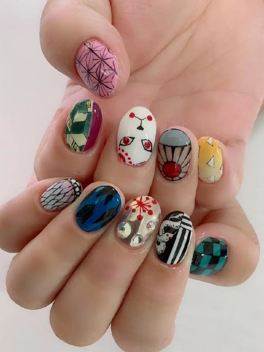 ネイル . MAKI NAILのネイルデザイン