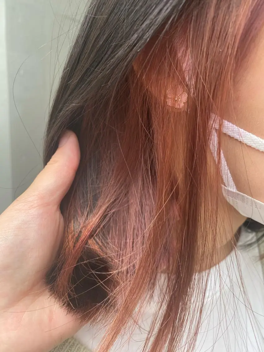 ミディアム カラー ブリーチ ピンクカラー ヘアカラー エクステ/ハイトーン /インナー礒野朱里のヘアスタイル