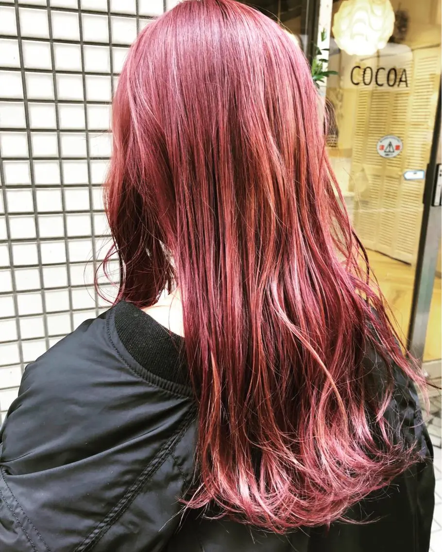 カラー ピンクカラー 伊東 彩花のヘアスタイル