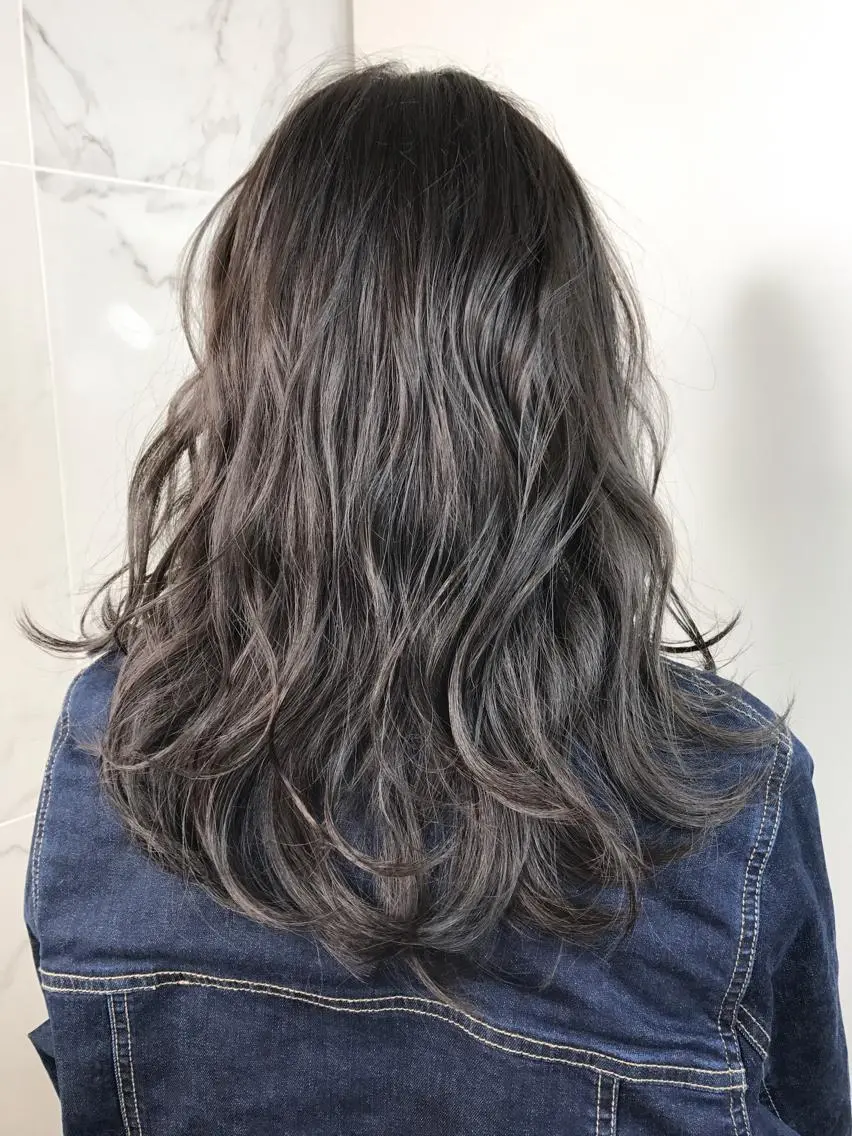ロング カラー ヘアアレンジ アッシュ ダークアッシュ カット ヘッドスパ 今井 由佳のヘアスタイル