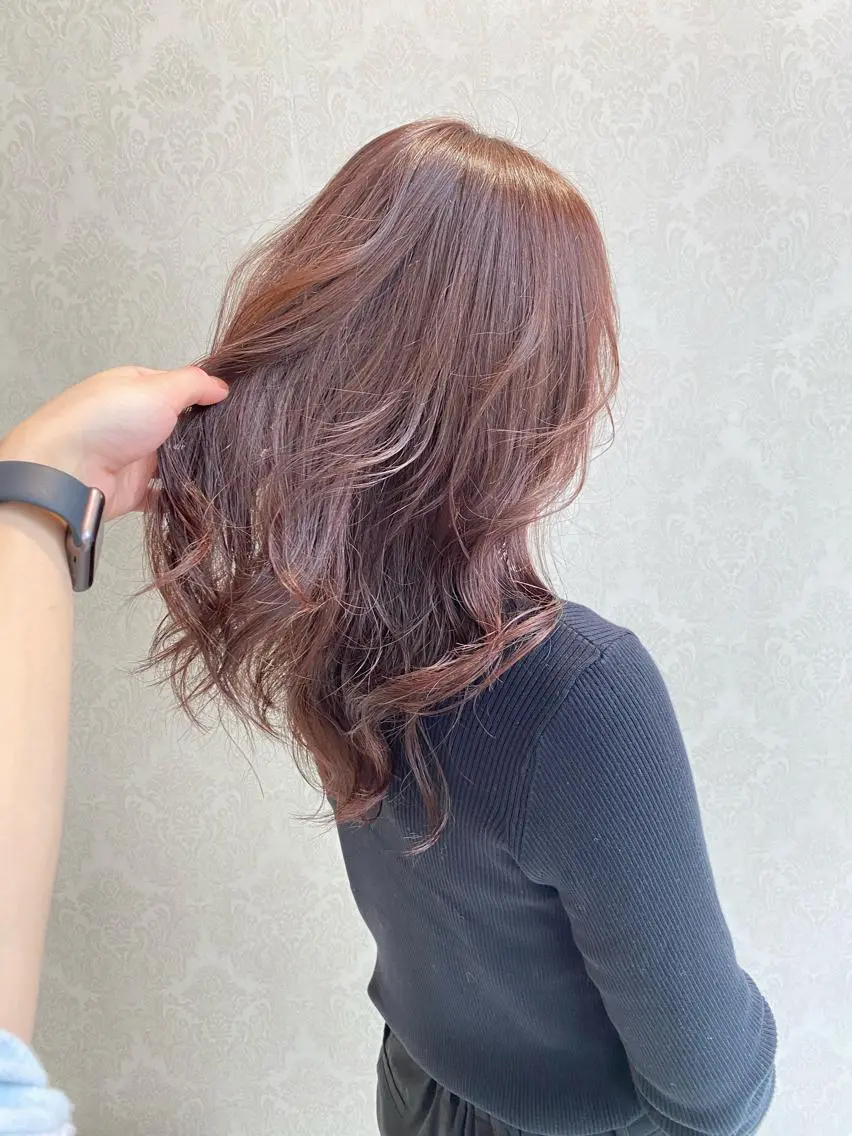 ロング カラー ピンクカラー カット ヘアカラー デザインカラー✨新倉 佑奈のヘアスタイル
