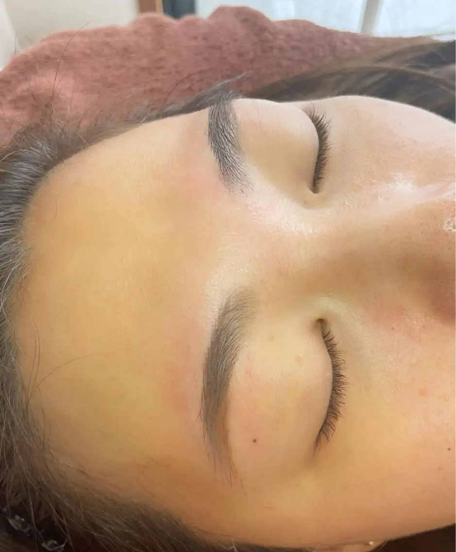 マツエク・マツパ アイブロウ 眉カラー 眉毛ワックス脱毛 フラットラッシュ パリジェンヌラッシュリフト まつげパーマ salonde CHANELのマツエク・マツパデザイン