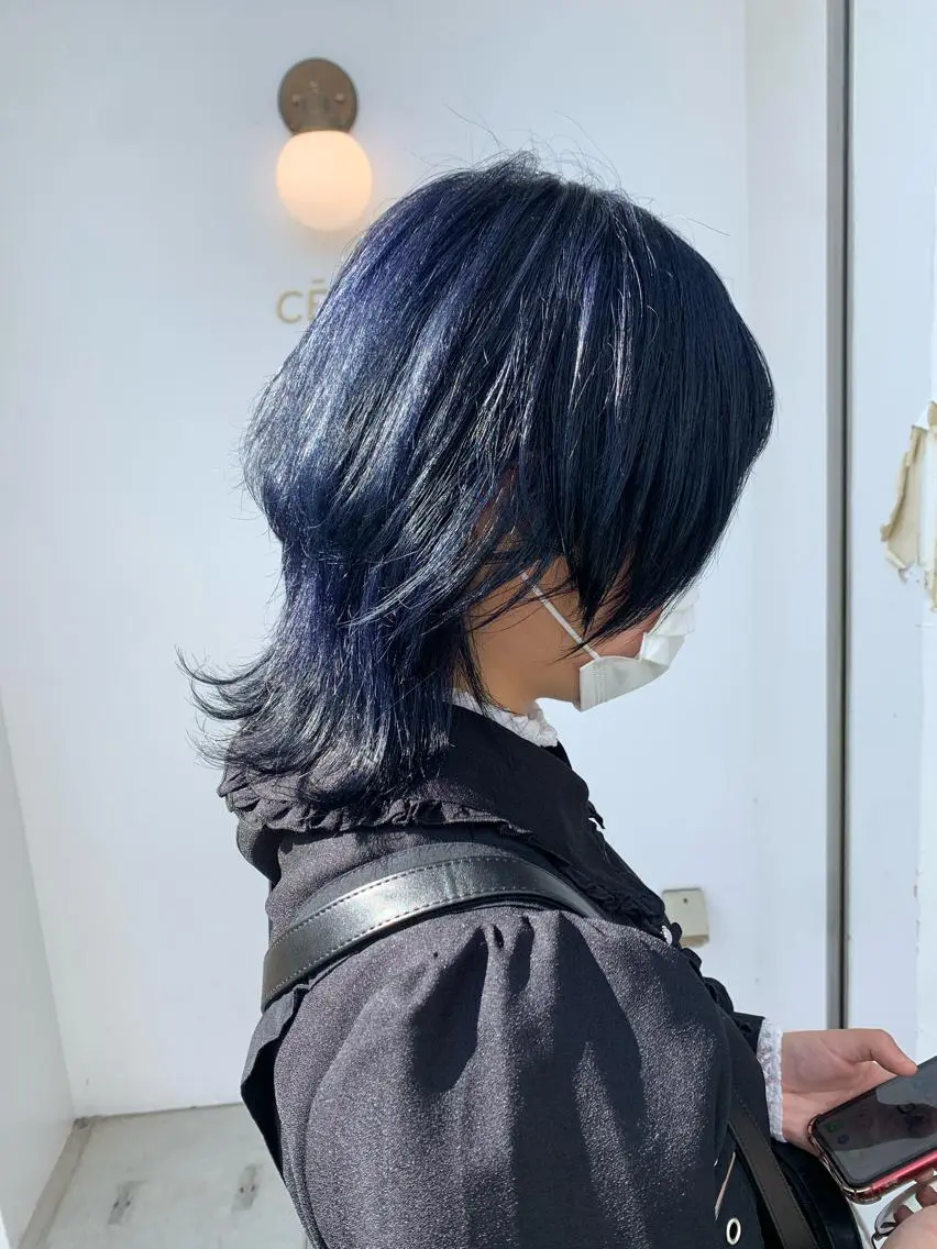 ミディアム カラー ブルーカラー ウルフカット ヘアカラー 中目黒🌼 🌼ハナのヘアスタイル