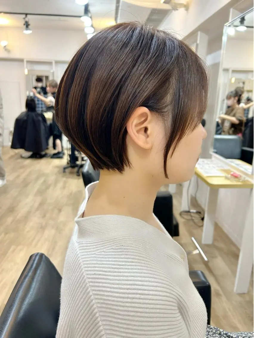 ショート カラー 丸みショート ブリーチ ケアブリーチ ダブルカラー ハイライトカラー 中北篤志 ショートボブのヘアスタイル
