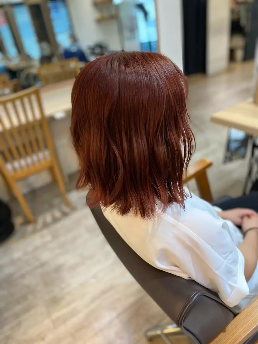 ミディアム カラー ヘアカラー トリートメント ヨシダ フミノリのヘアスタイル