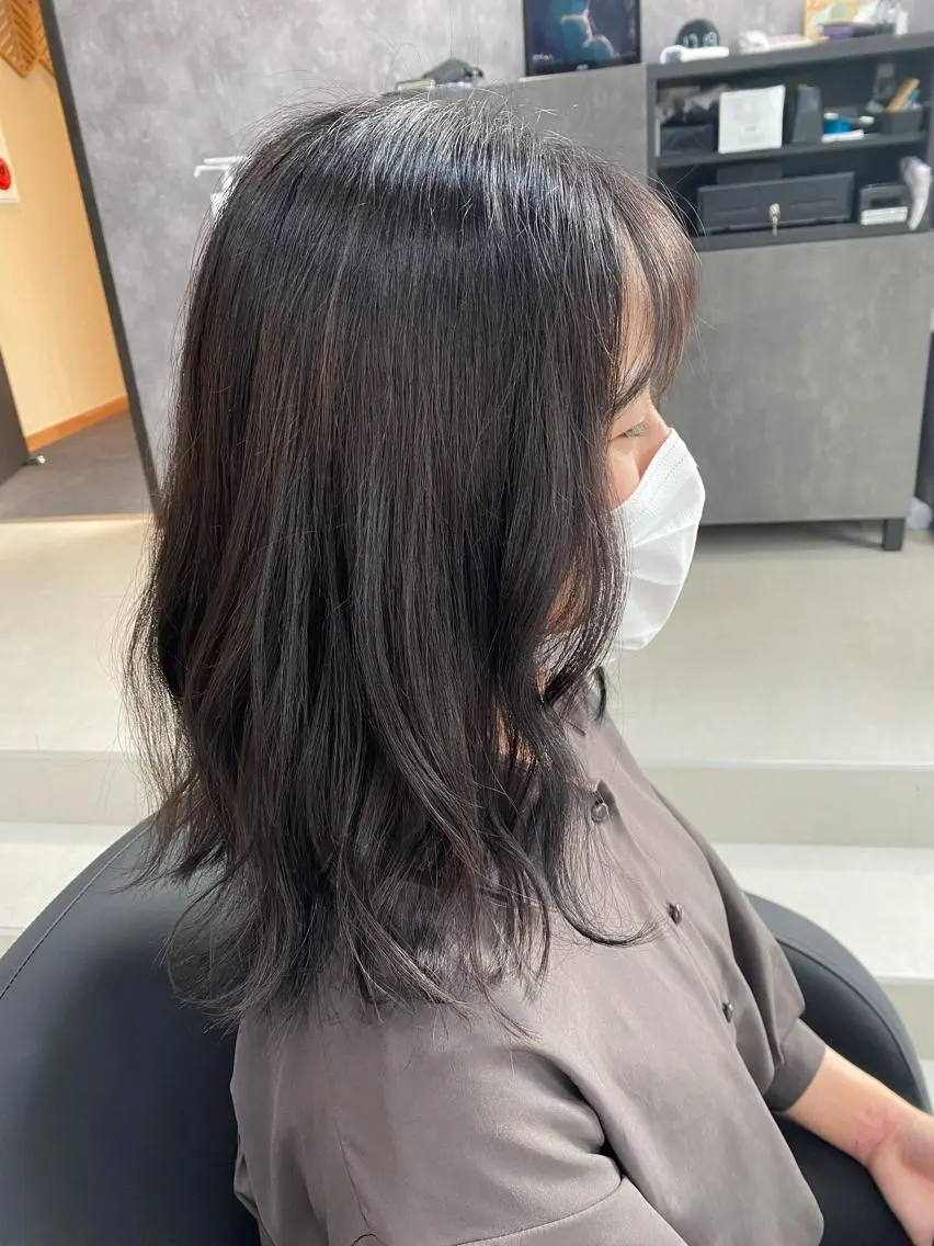 カラー 黒髪 パープルブラック まつ毛パーマ専門 茉里のヘアスタイル