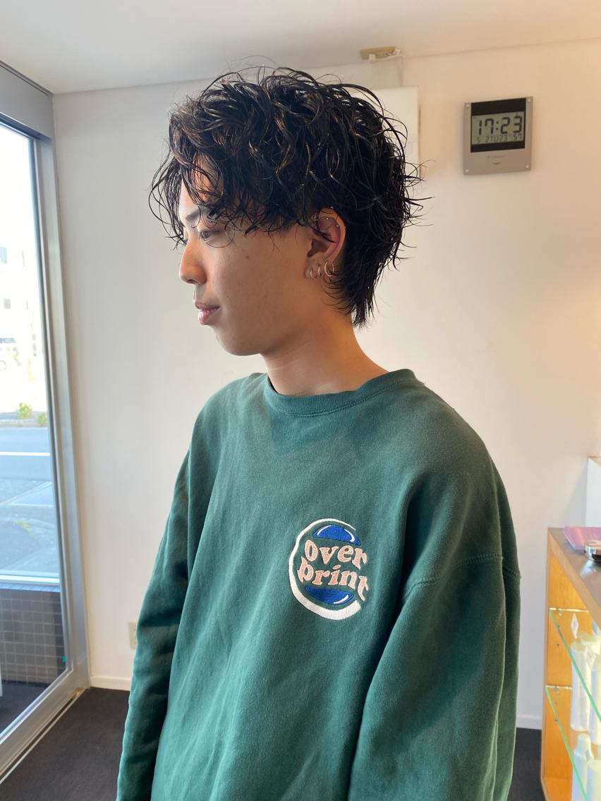 ショート パーマ ウルフカット 横地 凌のヘアスタイル