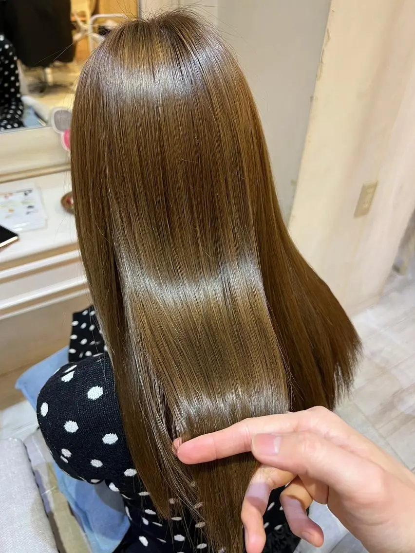 ロング ヘアアレンジ カラー アディクシーカラー アッシュ バレイヤージュ ベージュカラー ブリーチ N° uairo 川崎店【ユアイロ】のヘアスタイル