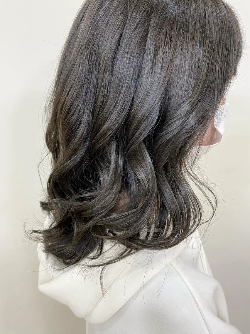 カラー SALOWIN栄 高須大貴のヘアスタイル