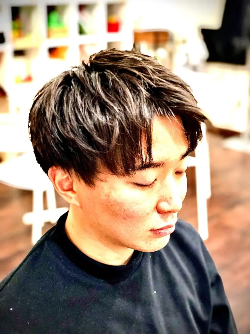 ショート カラー パーマ ヘアアレンジ メンズ メンズパーマ メンズツイストパーマ ツイストパーマ カット men's特化　石井 貴章のヘアスタイル