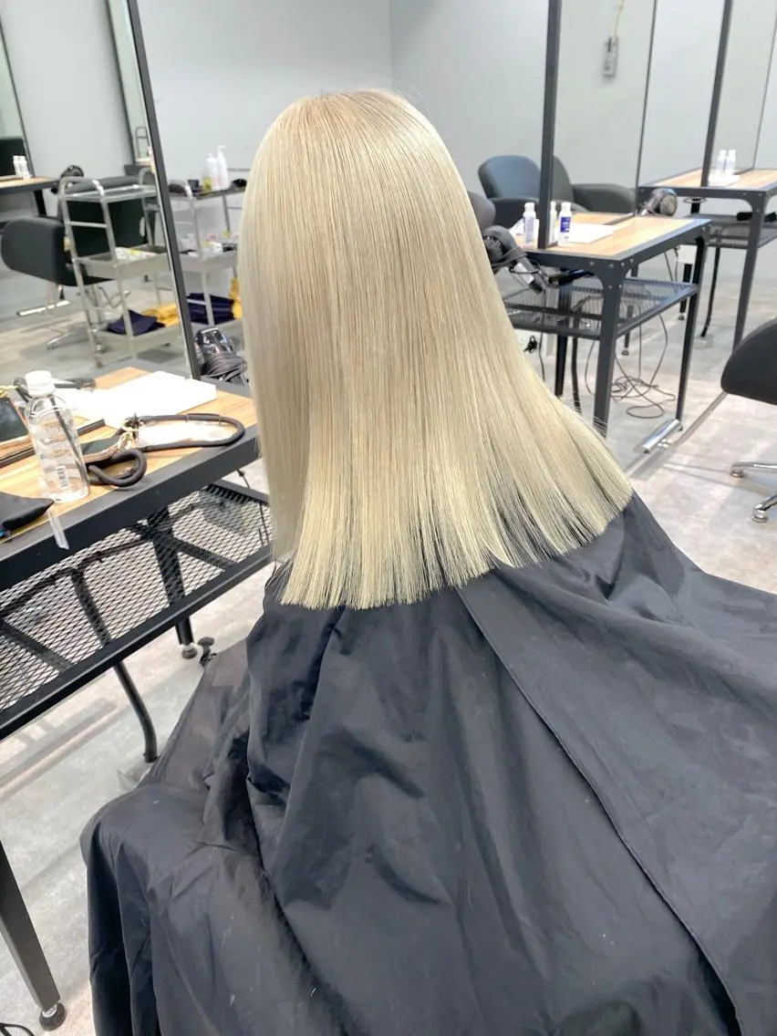 カラー 𝐚𝐨𝐢/ DAOのヘアスタイル