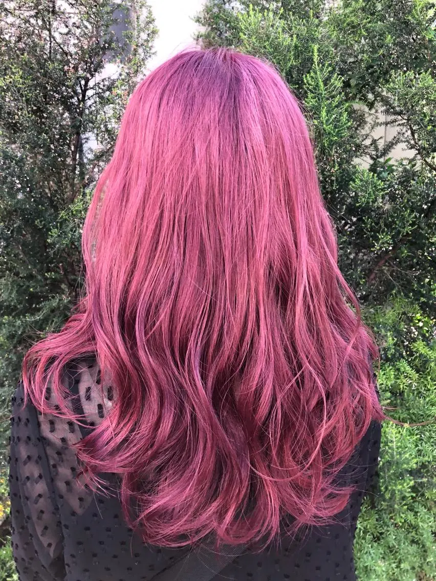 ロング カラー レッドカラー 韓国ヘア🤍髪質改善 🇰🇷AKANEのヘアスタイル