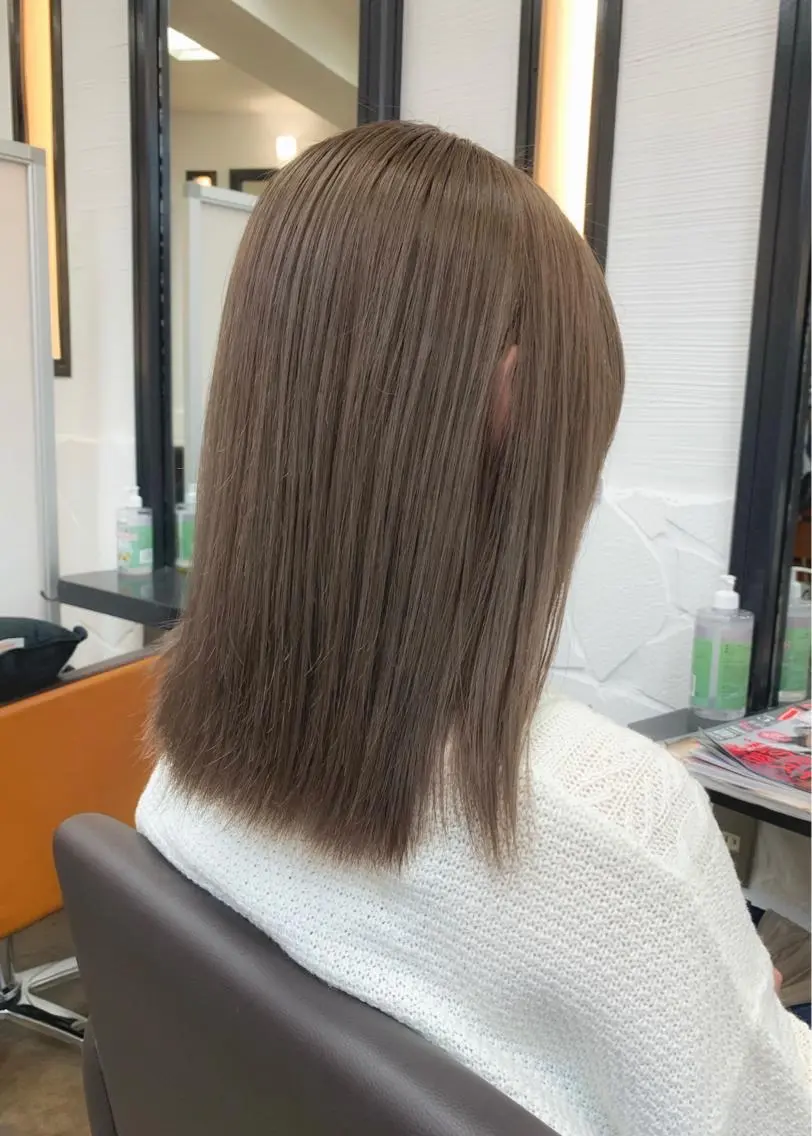ミディアム カラー ベージュカラー ミルクティーベージュ ヘアカラー トリートメント 矢野 晃平のヘアスタイル