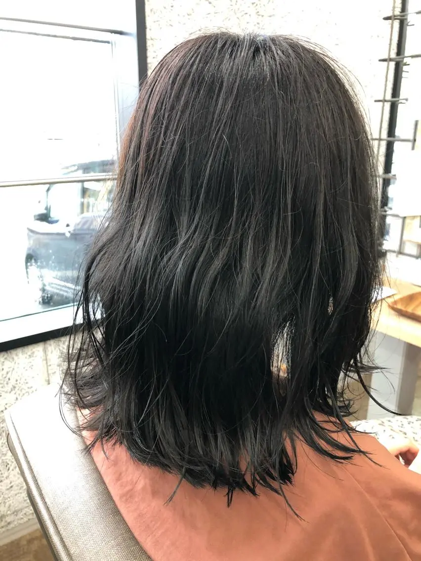 ロング カラー メンズ メンズブリーチ ブリーチ グレージュ オリーブグレージュ オリーブグレー カノエ 松江学園店のヘアスタイル
