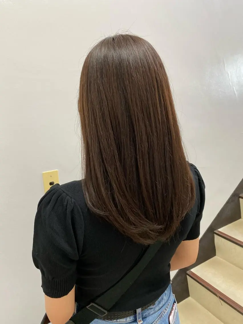 セミロング カラー ヘアアレンジ 韓国風ベージュ🤎 赤みなし🌿横浜🤎のヘアスタイル