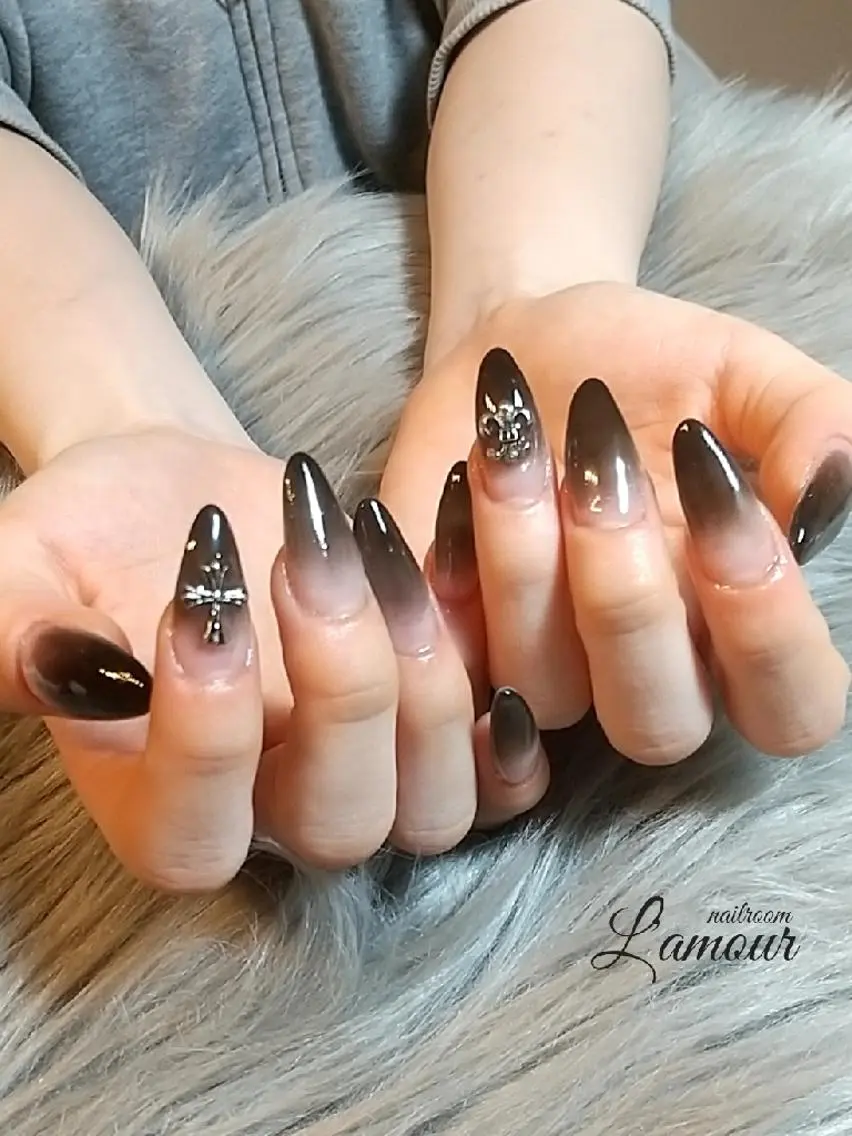 ネイル スカルプネイル L'amour 吹田市のネイルデザイン