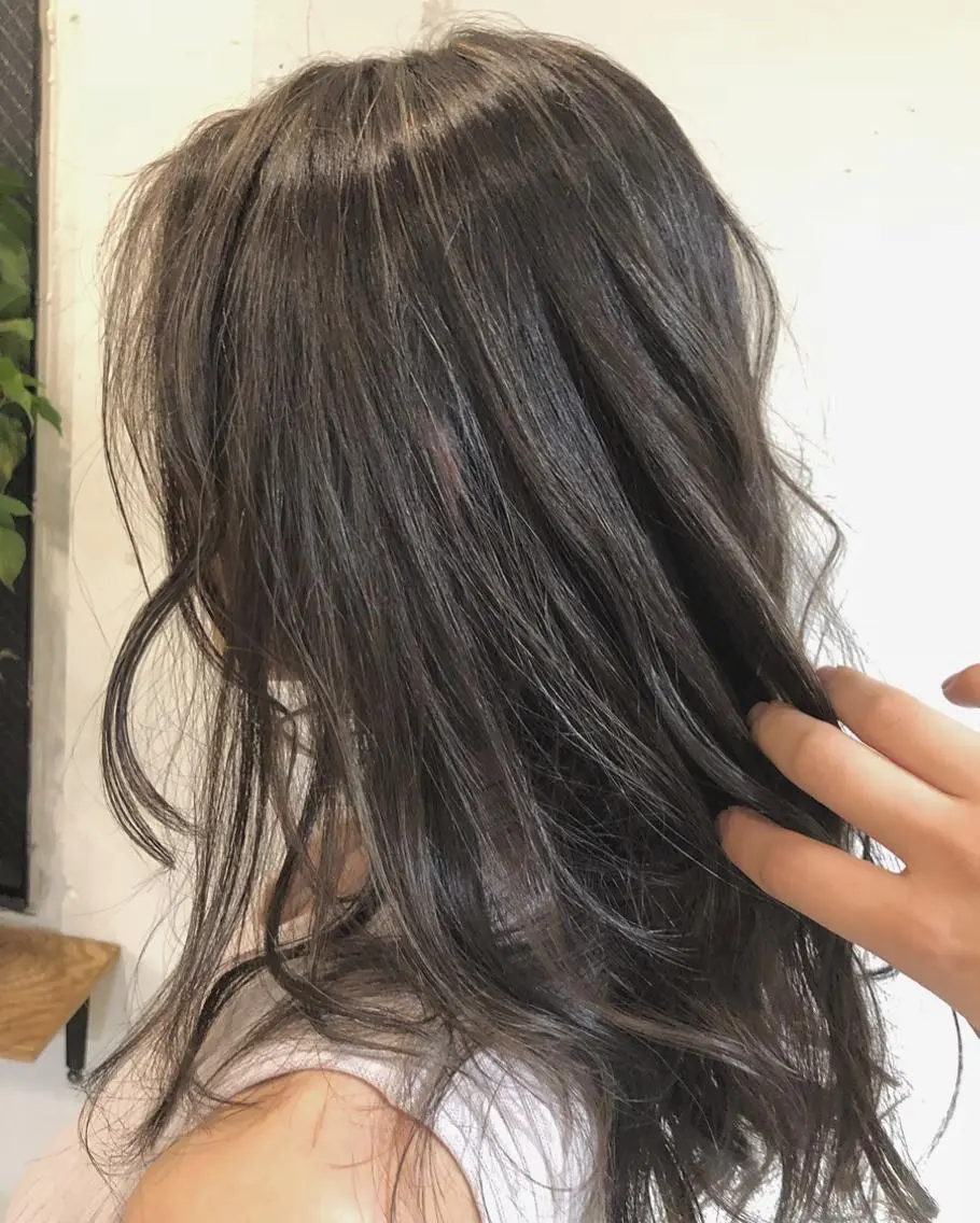ロング カラー ヘアアレンジ メンズ キッズ ネイル マツエク・マツパ グレージュ 透明感カラー🤎 ゆりのヘアスタイル