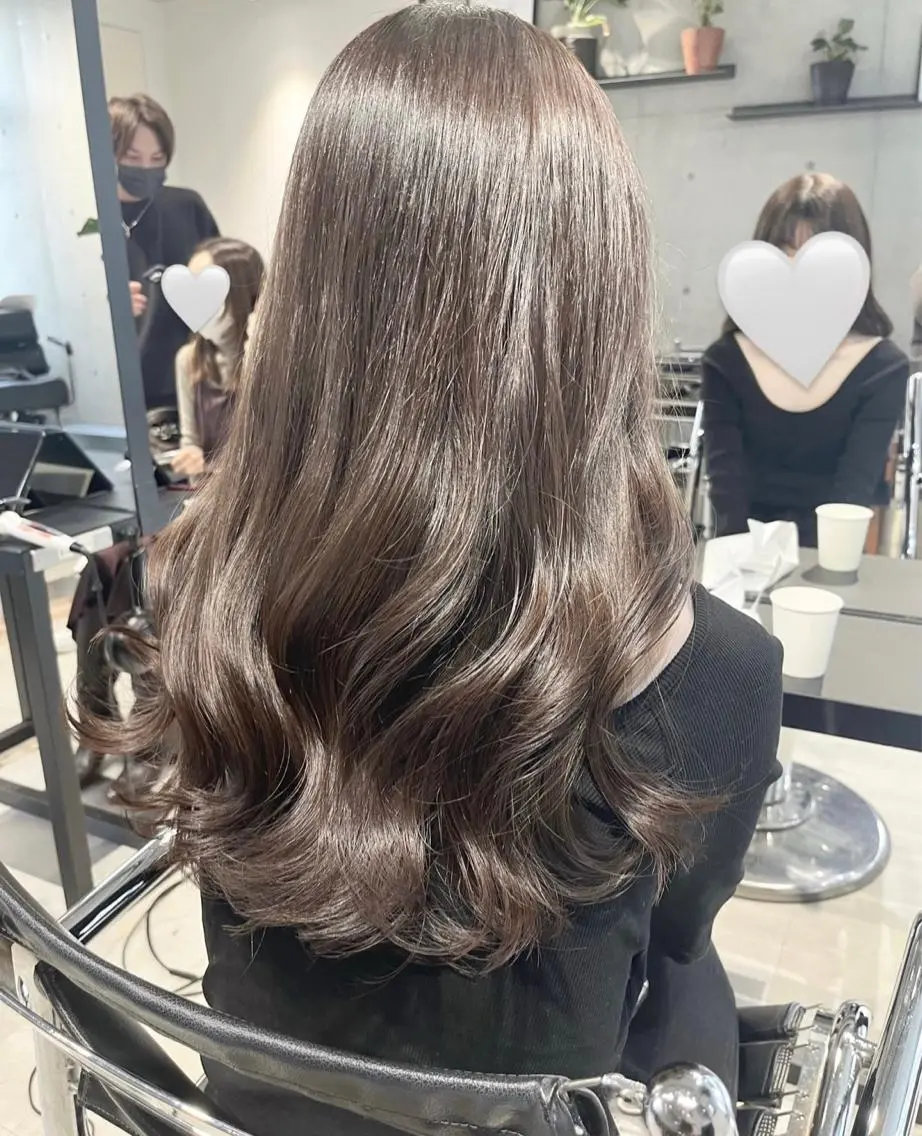 ミディアム カラー パーマ ヘアアレンジ ヘアカラー トリートメント 透明感/オリーブ/ グレージュ/YUKAのヘアスタイル