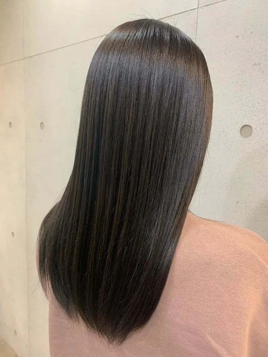 ミディアム おせ ちさとのヘアスタイル