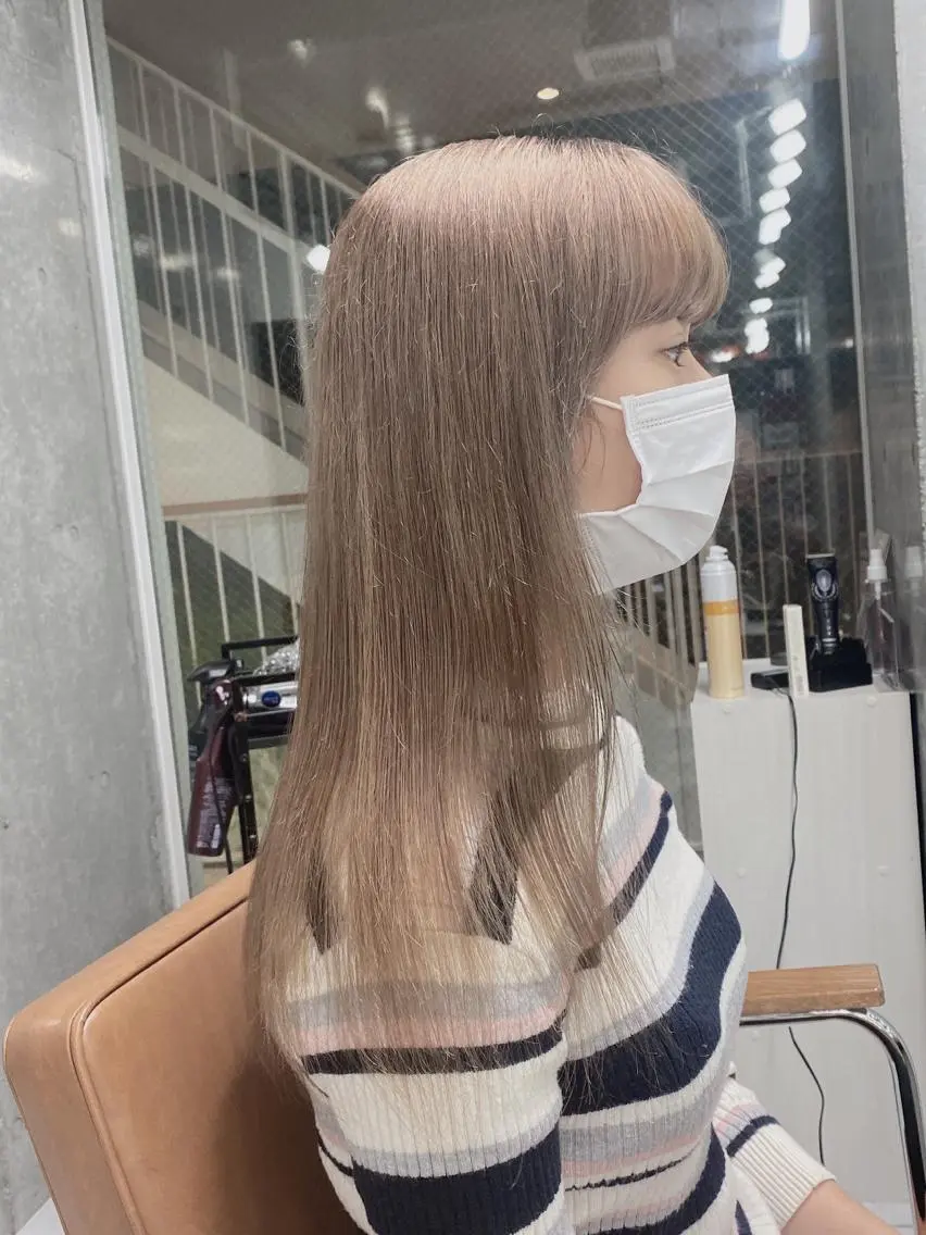 ロング カラー アッシュ アッシュグレー アッシュグレージュ バレイヤージュ ミストバング カット ヘアカラー トリートメント ハイトーン特化💍 NØRN💍韓国のヘアスタイル