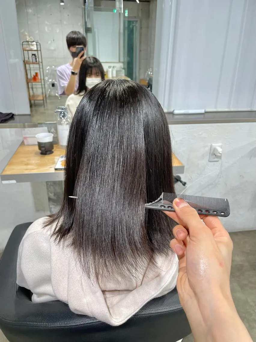 ミディアム カラー ベージュカラー💖 やすひろのヘアスタイル