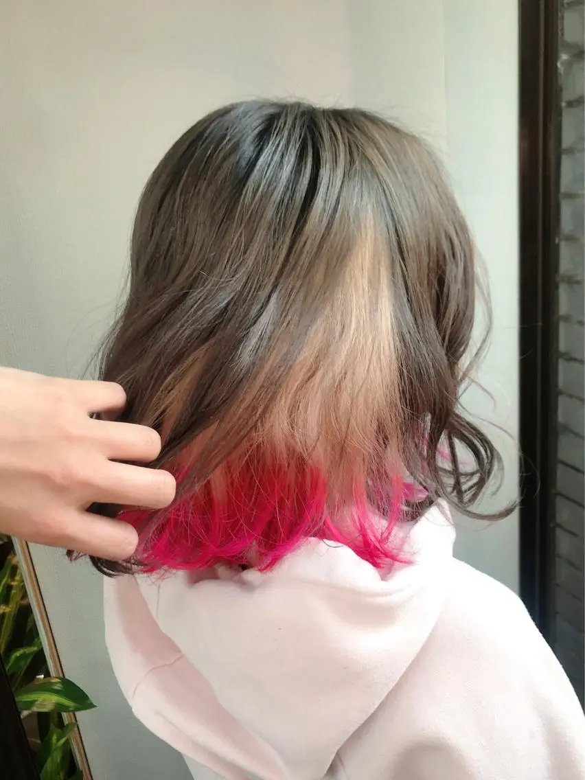ミディアム カラー 岩谷/ブリーチ 🪽透明感カラーのヘアスタイル