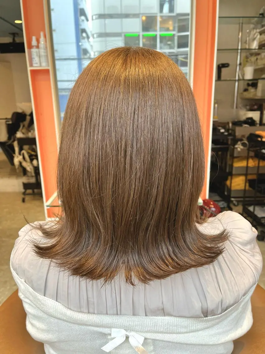 ミディアム カラー ヘアカラー うしだ かおるのヘアスタイル