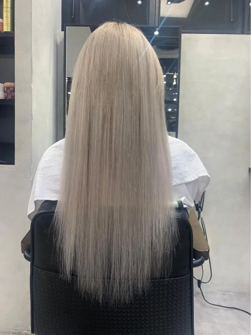ロング FAAM Tsuneのヘアスタイル