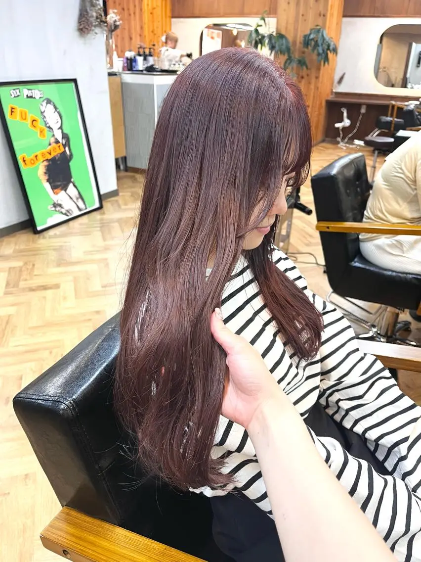 ロング カラー ヘアアレンジ ブリーチ カシス ダブルカラー ブリーチなしカラー ピンクカラー カット ヘアカラー トリートメント ena/ブリーチなし 透明感・レイヤー🎀のヘアスタイル