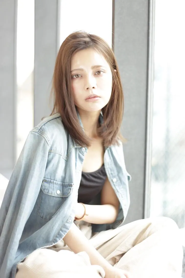 ミディアム 松島 涼花のヘアスタイル
