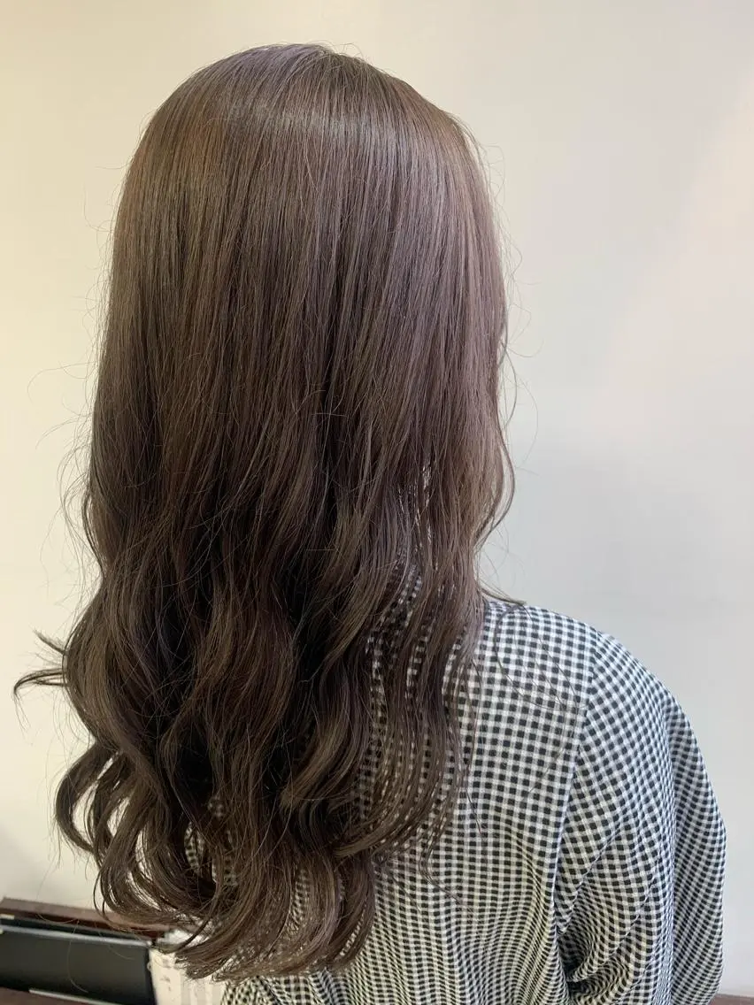ロング カラー アッシュ ベージュカラー 透明感カラー BASSA ANNEX店のヘアスタイル